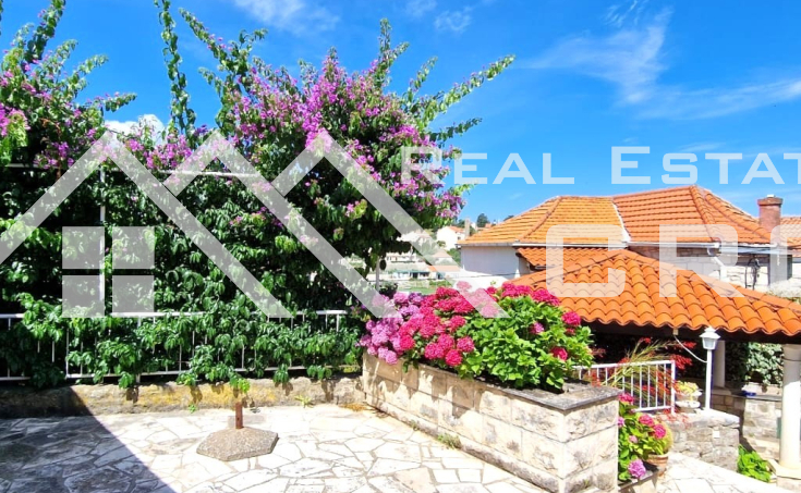 Charming family property in a beautiful location, close to all amenities, for sale (9)