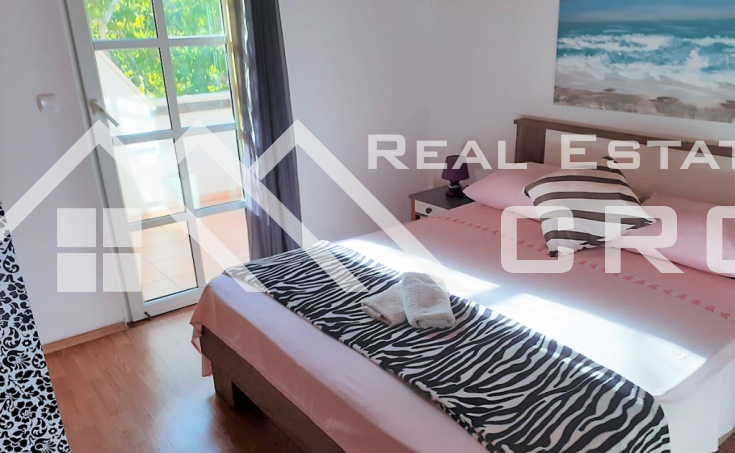 Apartment house in a beautiful location, first row to the sea, for sale (7)