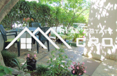 Apartment house in a beautiful location, first row to the sea, for sale (11)