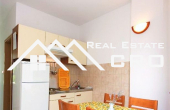 Apartment house in a beautiful location, first row to the sea, for sale (4)