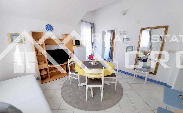 Beautiful apartment villa in a quiet location, second row to the sea and a beach, for sale (6)