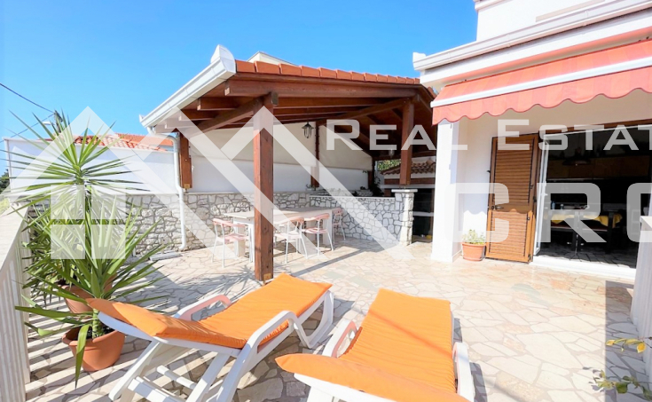 House with four furnished apartments, in the second row to the sea, surroundings of Trogir, for sa (3)