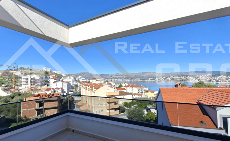 Nekretnine Čiovo – Moderni i prostrani apartmani na odličnoj lokaciji s pogledom na more, na prodaju