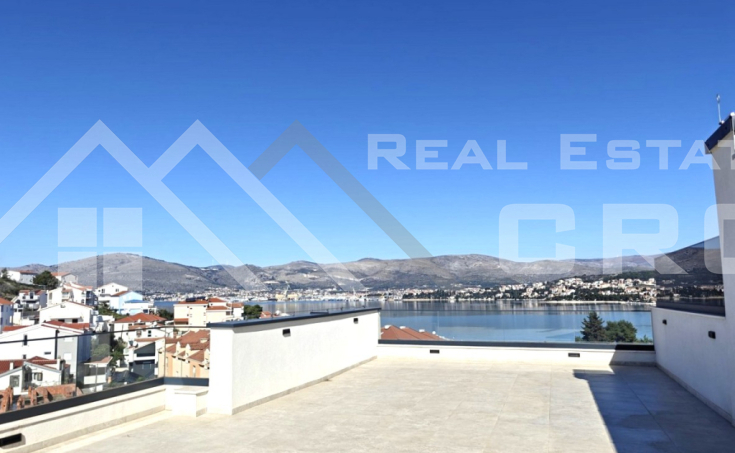 Spacious penthouse apartment in an excellent location (11)