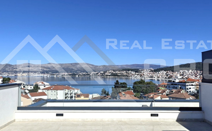 Spacious penthouse apartment in an excellent location (4)