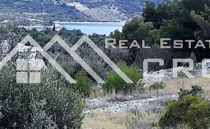 Large building plot in a peaceful part of Primosten, for sale (3)