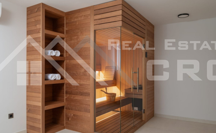 Imposing villa with a beautiful view of the sea (12)