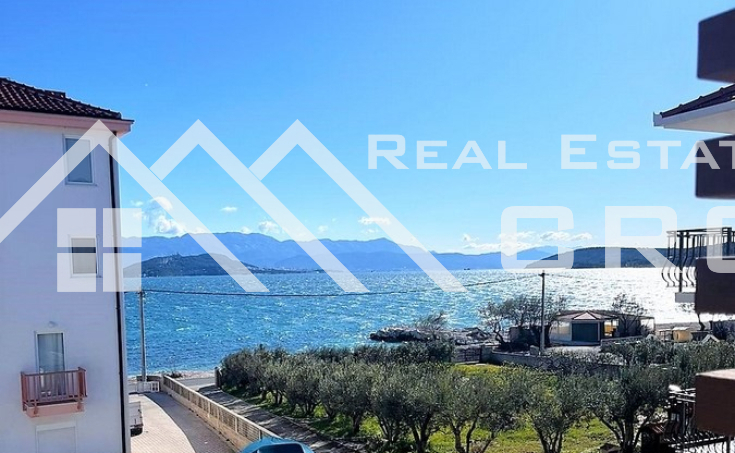 Modern apartments in a great location, in the second row to the sea, for sale  (4)