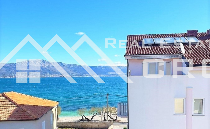 Ciovo properties - Modern apartments in a great location, in the second row to the sea, for sale