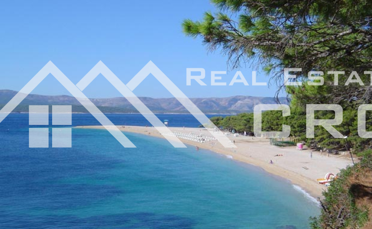 Detached house on a very attractive location for sale, Brac island (4)