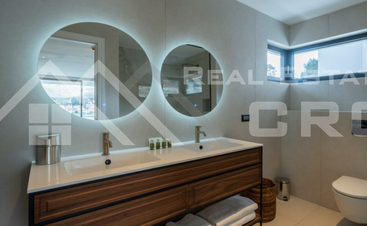 Magnificent, fully appointed beachfront villas with infinity pools and garages, for sale (1 (14)