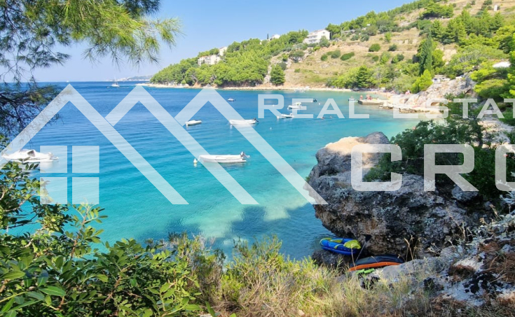 Building land with a project, in an excellent location near the sea and beaches, Omis (13)