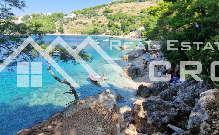 Building land with a project, in an excellent location near the sea and beaches, Omis (17)