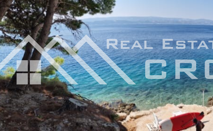 Building land with a project, in an excellent location near the sea and beaches, Omis (25)