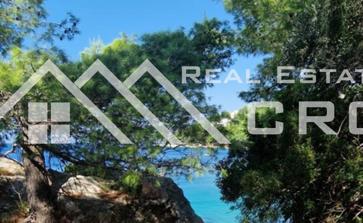 Building land with a project, in an excellent location near the sea and beaches, Omis (5)