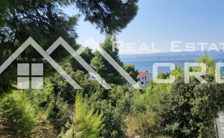 Building land with a project, in an excellent location near the sea and beaches, Omis (9)