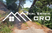 Building land with a project, in an excellent location near the sea and beaches, Omis (18)