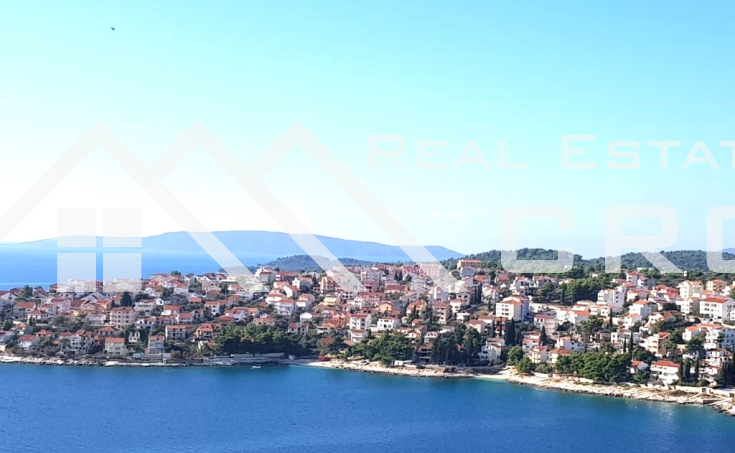 Ciovo properties - Lovey compact apartment in an excellent position with a panoramic view of the sea, for sale