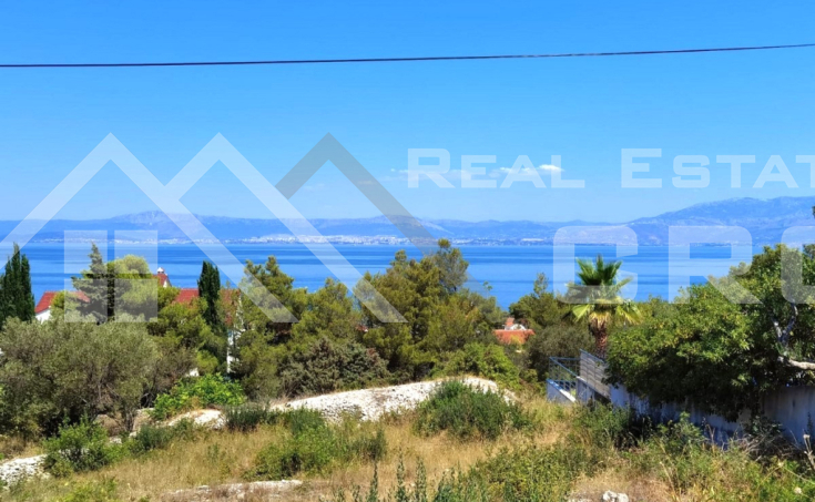 Brac properties - Building land with a building permit, in a quiet location with a view of the sea, for sale