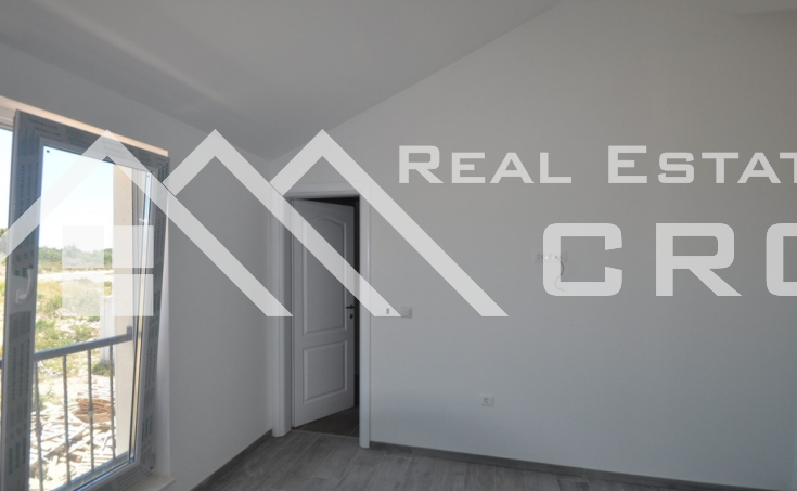 Newly built villa on a very attractive location for sale, Rogoznica (8)