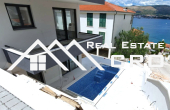 Top-quality three-bedroom apartment in an attractive location near the sea, for sale (2)