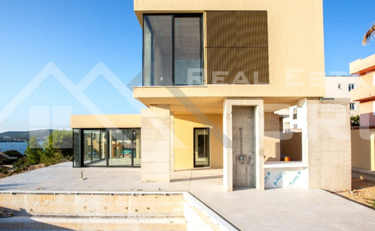 Superbly equipped villa with stunning sea views, vicinity of Rogoznica, for sale