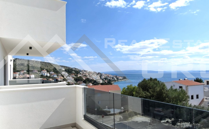 Apartments in a modern new developm (1)