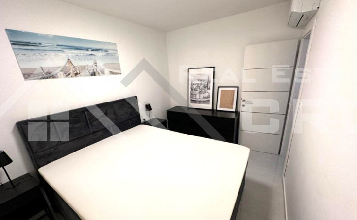Modernly furnished apartment with a beautiful roof terrace, f (8)