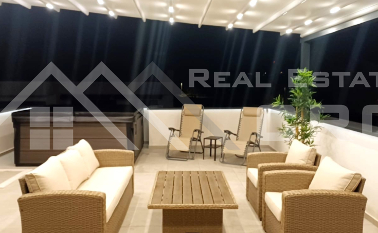 Modernly furnished apartment with a beautiful roof terrace, f (9)