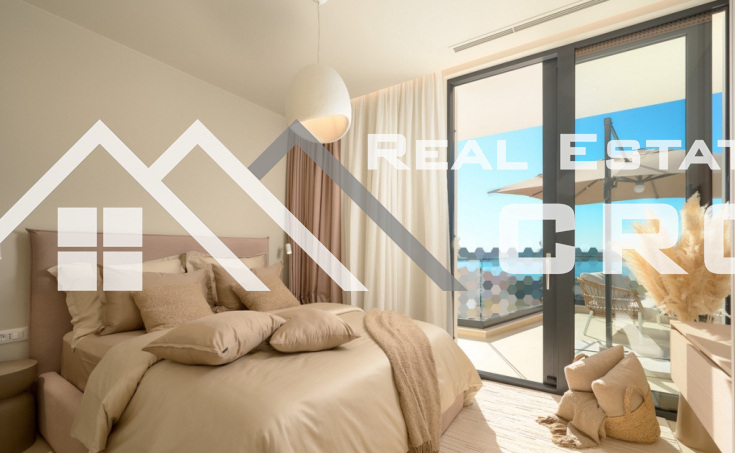 Luxurious villa with a pool and garage, situated in a peaceful setting with an open sea view, for sale (7)