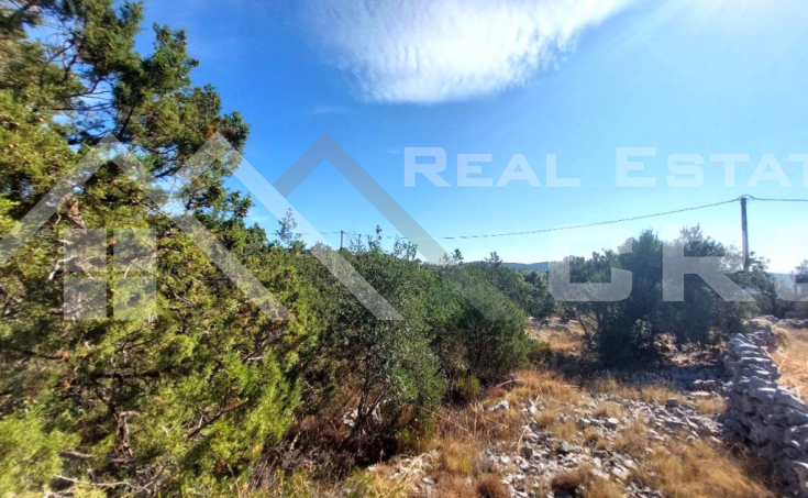 Spacious building plot in a peaceful location, vicinity of Trogir, for sale