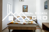 Beautiful apartment boasting spacious interior and exterior areas, near a lovely beach, for sale (2)