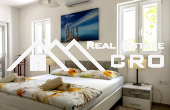 Beautiful apartment boasting spacious interior and exterior areas, near a lovely beach, for sale (3)