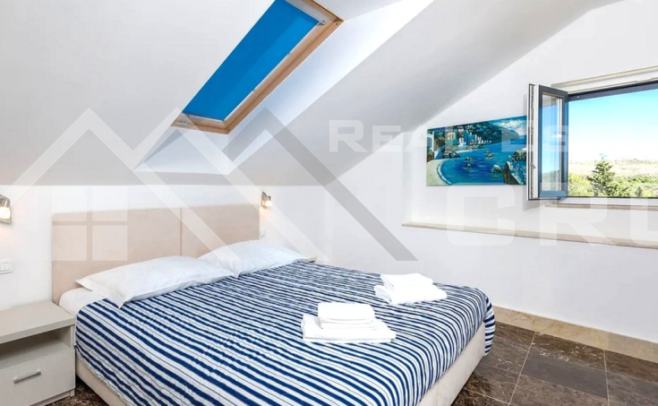 Furnished apartments with a shared pool, in an attractive location near the sea, for sale (14)