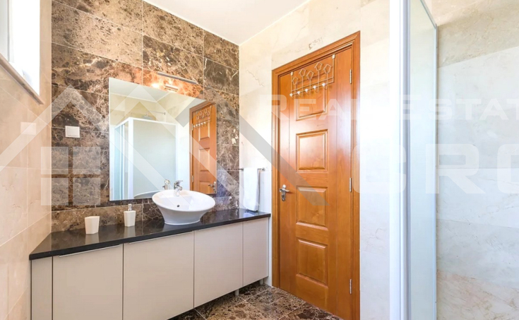 Furnished apartments with a shared pool, in an attractive location near the sea, for sale (2)