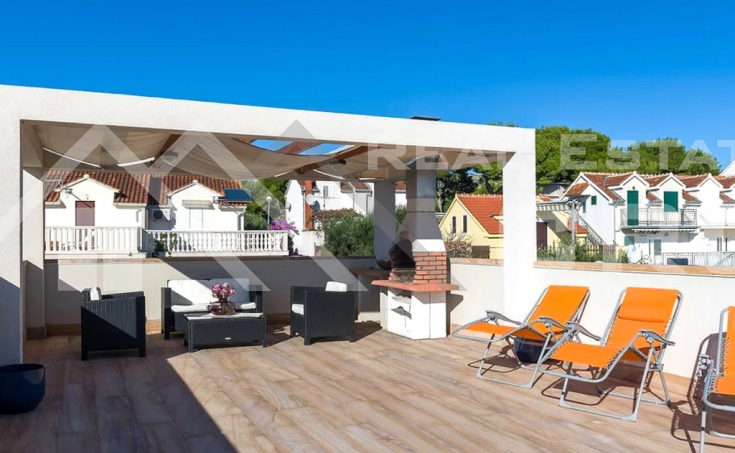 Furnished apartments with a shared pool, in an attractive location near the sea, for sale (3)
