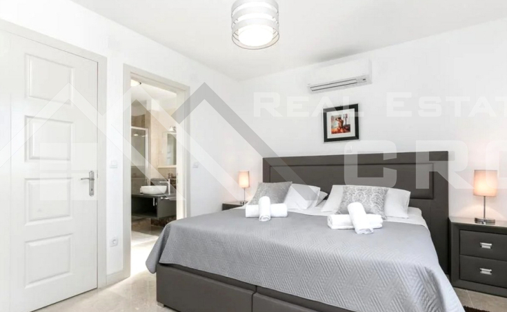 Exclusive four-story apartments with a shared pool and stunning views, for sale (6)