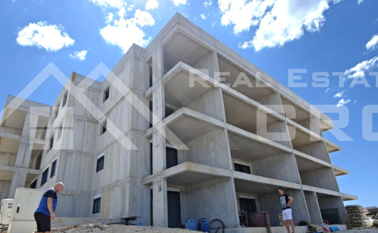 Spacious apartments in a modern new building with an elevator, for sale (4)