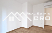 Modern apartment with a garden, near a lovely beach, surroundings of Sibenik, for sale (5)
