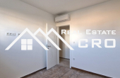 Apartment in an attractive location near lovely beaches, Sibenik area, for sale (5)