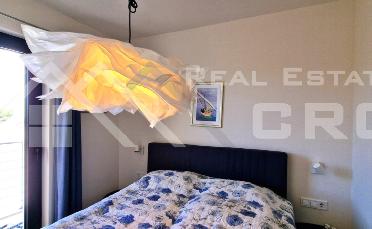 Elegantly furnished duplex penthouse near the sea and a beach, for sale (8)