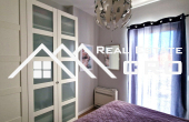 Spacious duplex apartment with loggias and a garden, in a pleasant area near a beach, for sale (7)