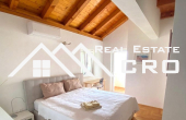  Furnished three-bedroom apartment with three balconies, near the sea and beach, for sale (6)