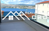 Luxurious penthouse apartment with a large roof terrace, near a beach, for sale (1)