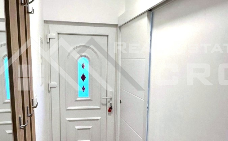 Well-equipped one-bedroom apartment with a small courtyard, for sale (3)