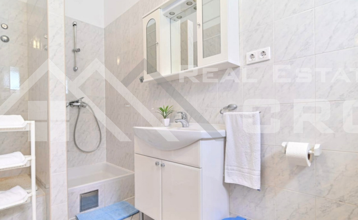 Furnished apartment with a large pool and an additional studio, for sale (2)