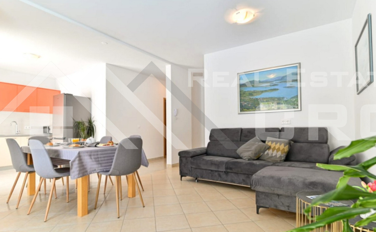 Furnished apartment with a large pool and an additional studio, for sale (8)