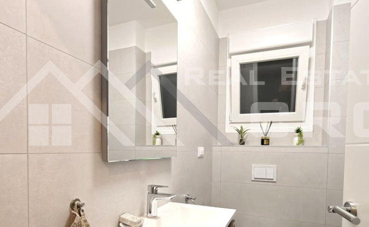 Penthouse with a roof terrace (14)