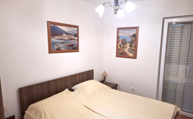 Furnished apartment with two balconies and a spacious garage, for sale (1)