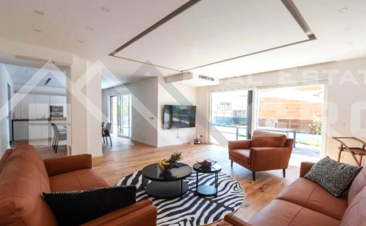 Elegant, fully furnished villa with a garage situated in a peaceful location, for sale (3)